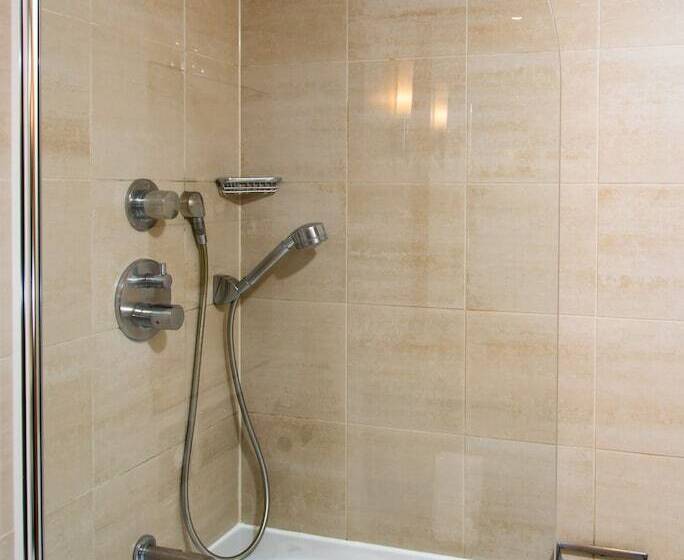 Suite Familiare, The Park City Grand Plaza Kensington