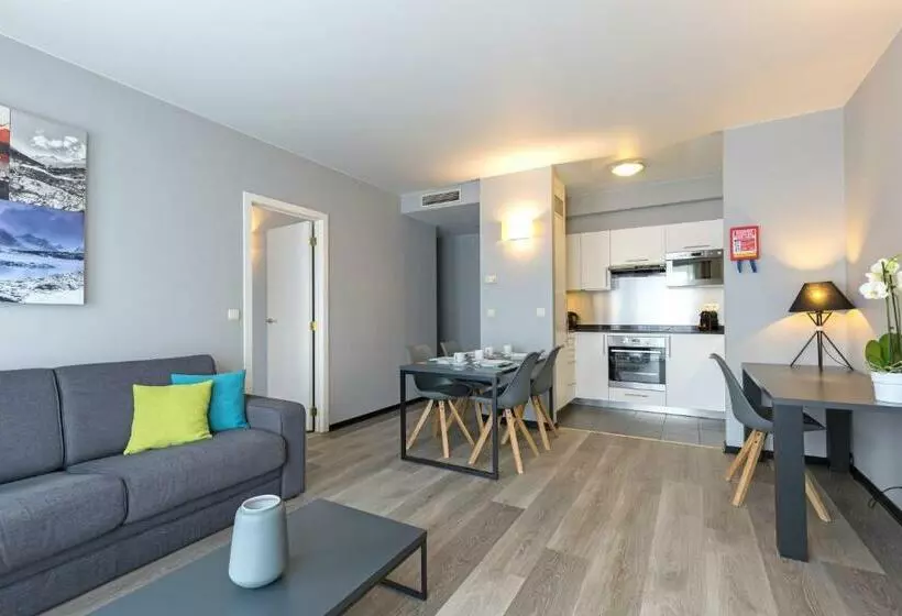 Huoneisto 1 Makuuhuone, Thon Hotel Residence Parnasse Apart