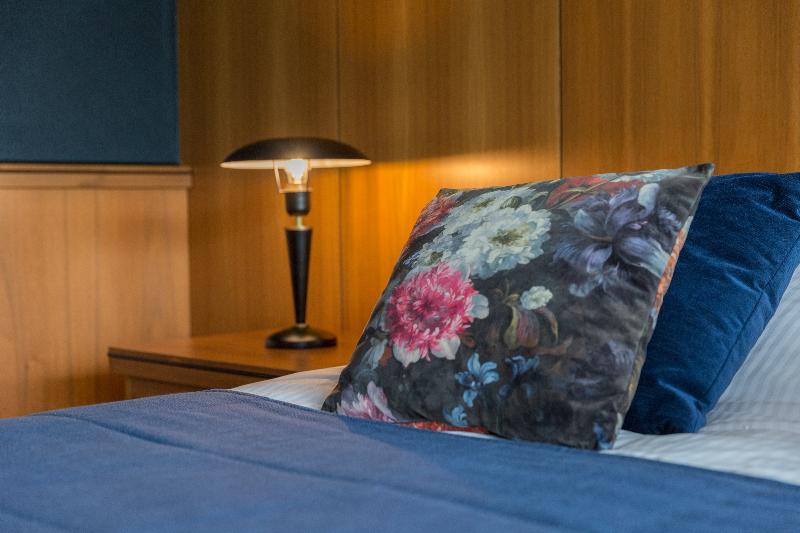 豪华三人间, Van Der Valk Volendam