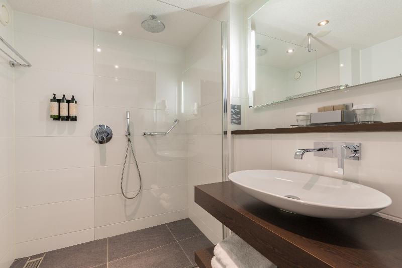 经济房, Van Der Valk Volendam