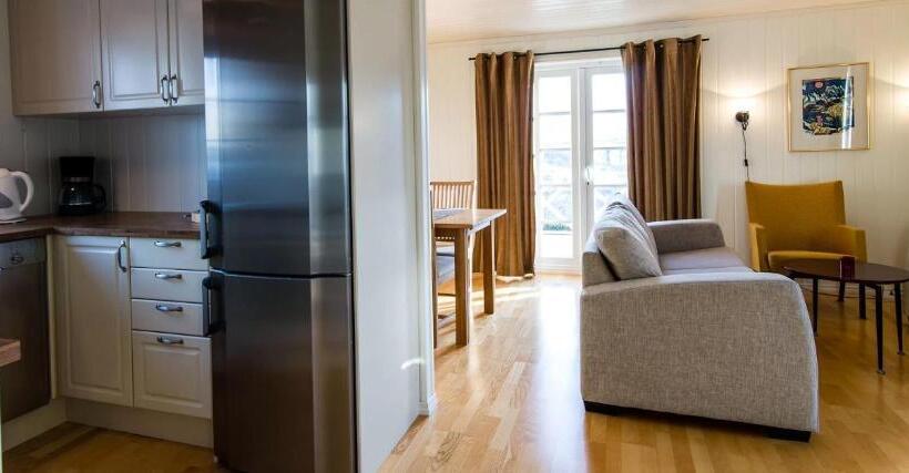 דירת 4 חדרים, Vesterålen Kysthotell