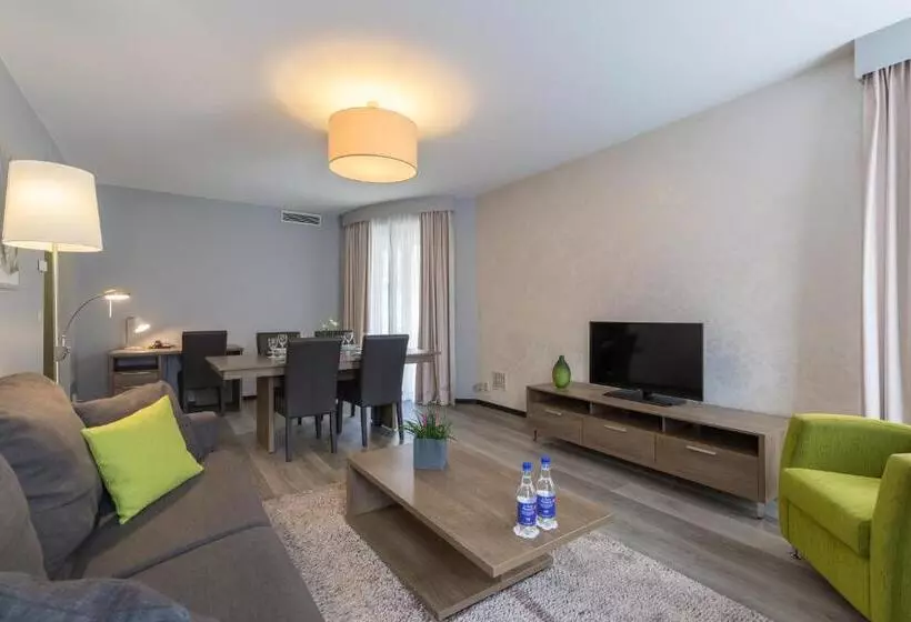 Standard-huone, Thon Hotel Residence Parnasse Apart
