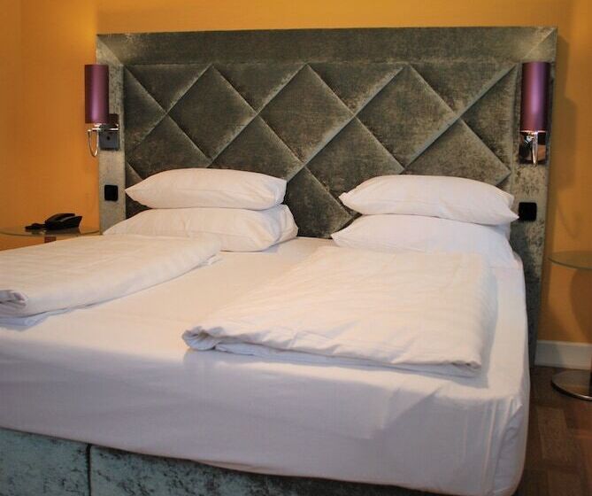 스탠다드 트리플 룸, Classic Hotel Harmonie