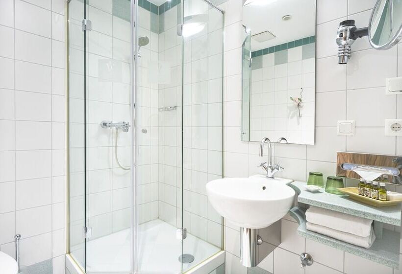 스탠다드 트리플 룸, Classic Hotel Harmonie