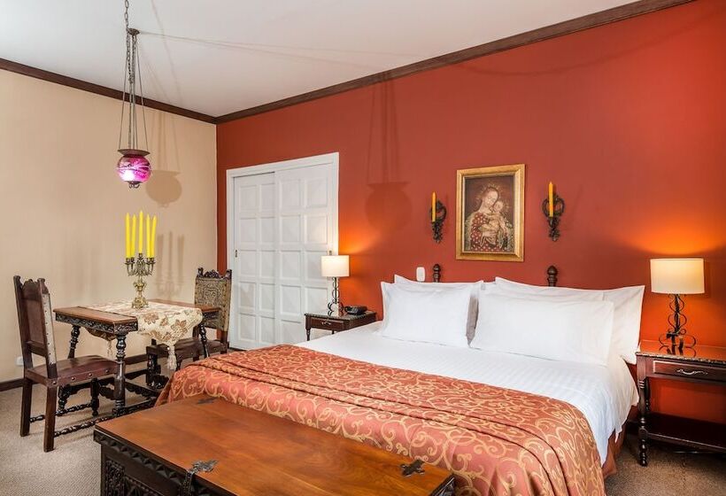 标准间, Dann Monasterio