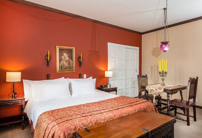 标准间, Dann Monasterio