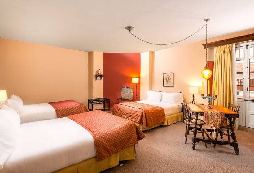 标准三人间, Dann Monasterio