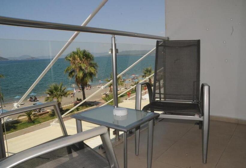 חדר סטנדרט נוף לים, Delta