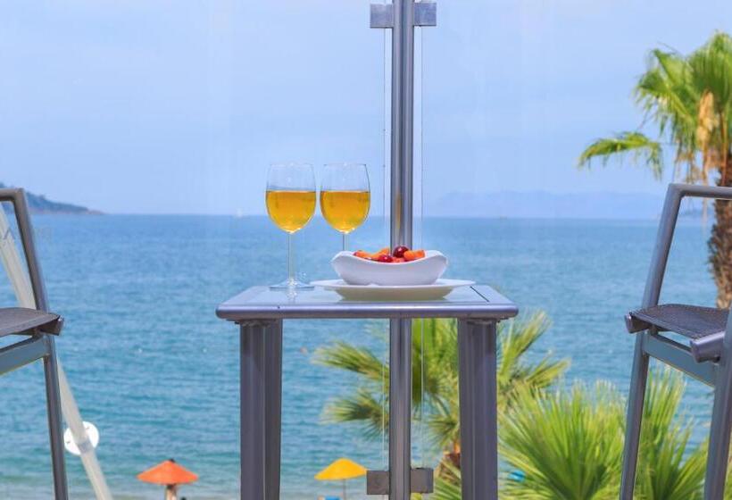 חדר סטנדרט נוף לים, Delta