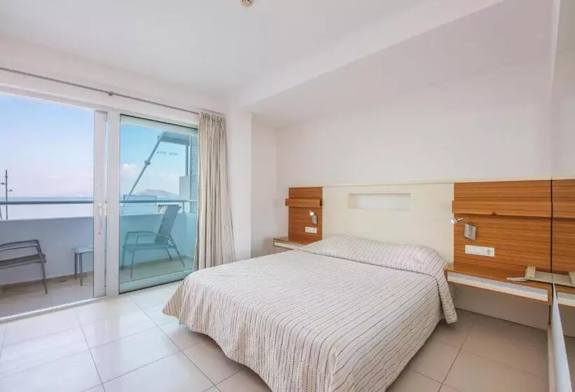 Camera Standard Vista Mare, Delta