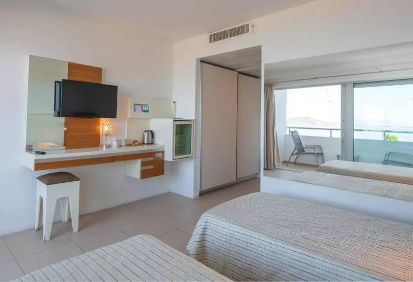 Camera Standard Vista Mare, Delta