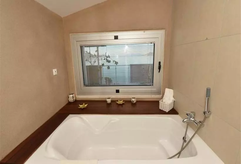 Appartamento 1 Camera da Letto con Terrazza, Delta