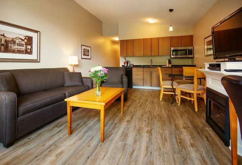 可观山景的小型套房, Harrison Beach