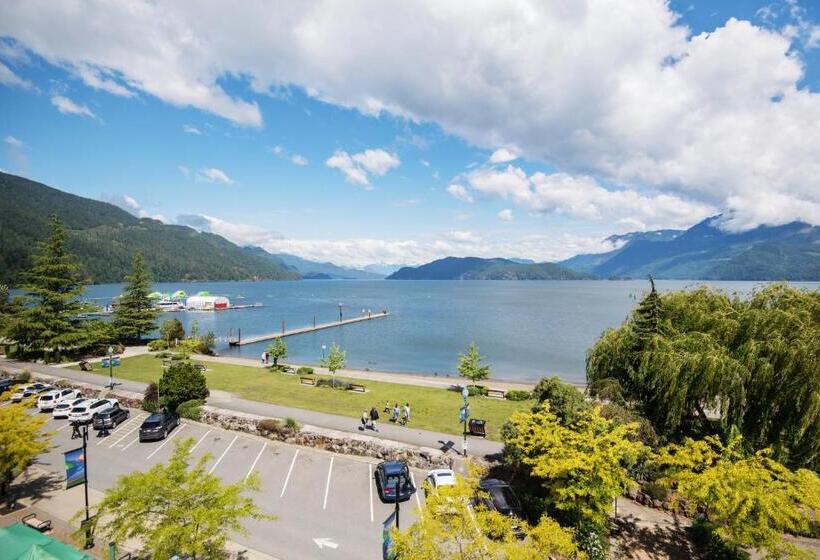 带2个双人床的标准工作室, Harrison Beach