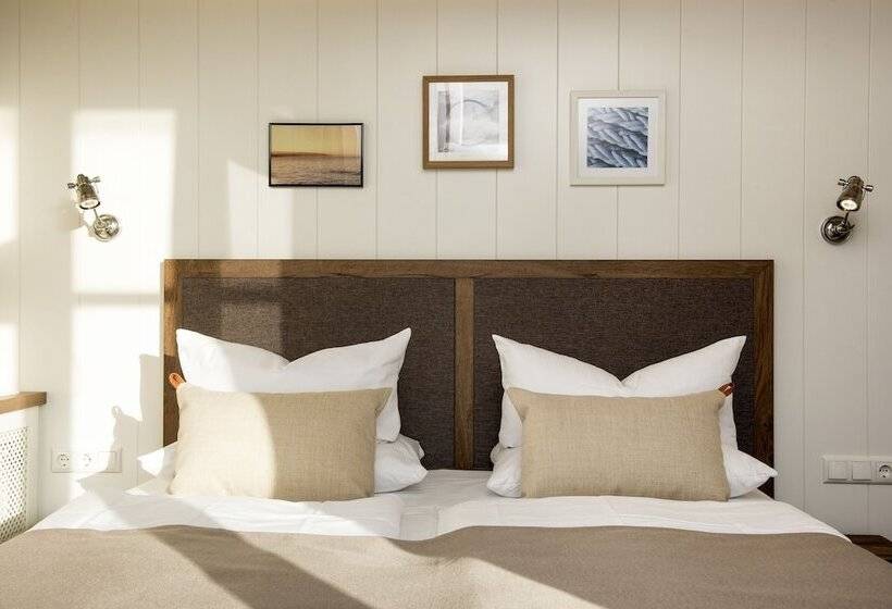 Люкс, Loev   Vela Hotels