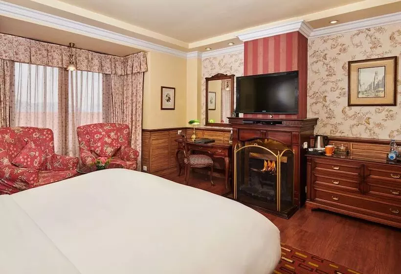 Family Room, Mayfair Darjeeling