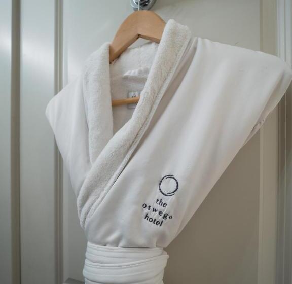 スイート, Oswego