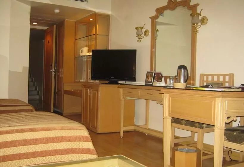 スーペリアールーム, The Pride Hotel, Nagpur