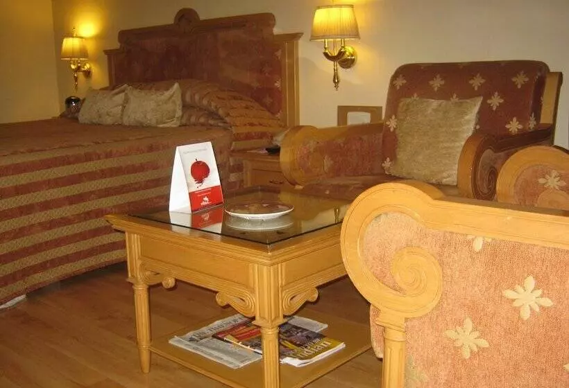 スーペリアールーム, The Pride Hotel, Nagpur