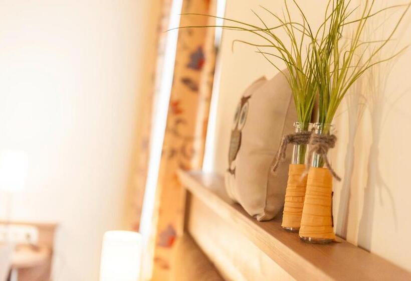 Номер Комфорт Индивидуальный, Löwen Hotel & Restaurant