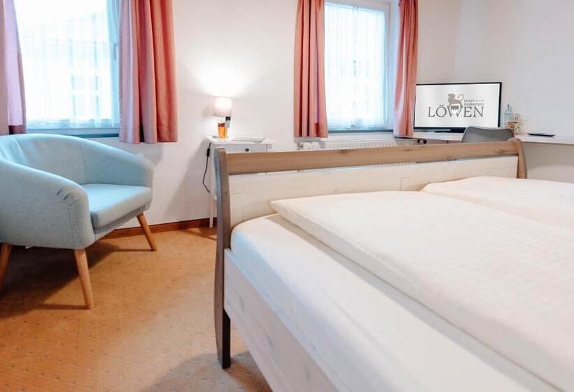 Номер Стандарт, Löwen Hotel & Restaurant