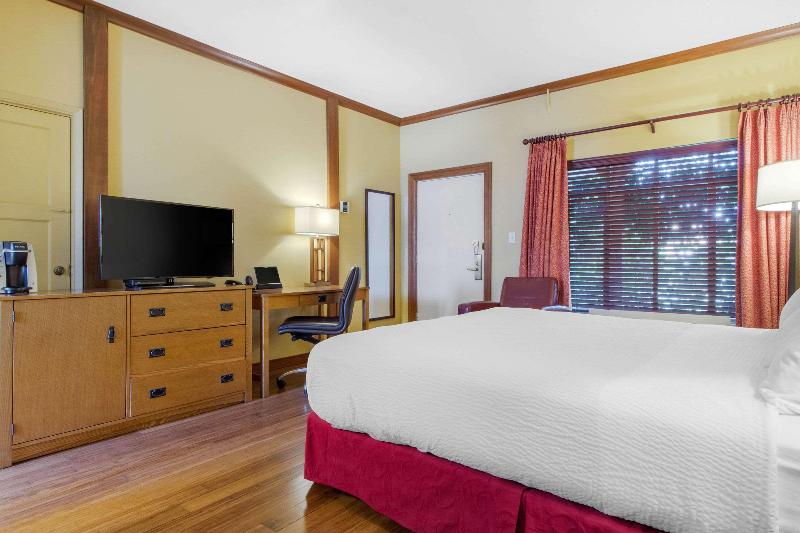 Семейный Номер, Blu Hotel Almansa