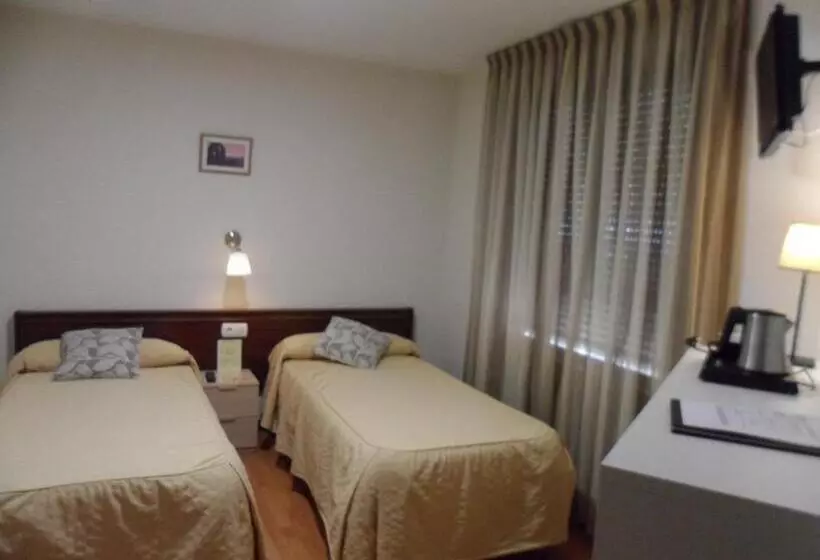 Standardzimmer, Hostal Coruña
