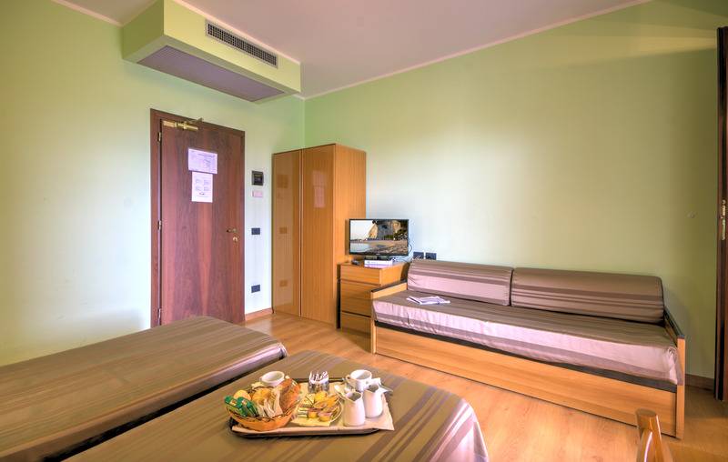 스탠다드 트리플 룸, 3 Querce