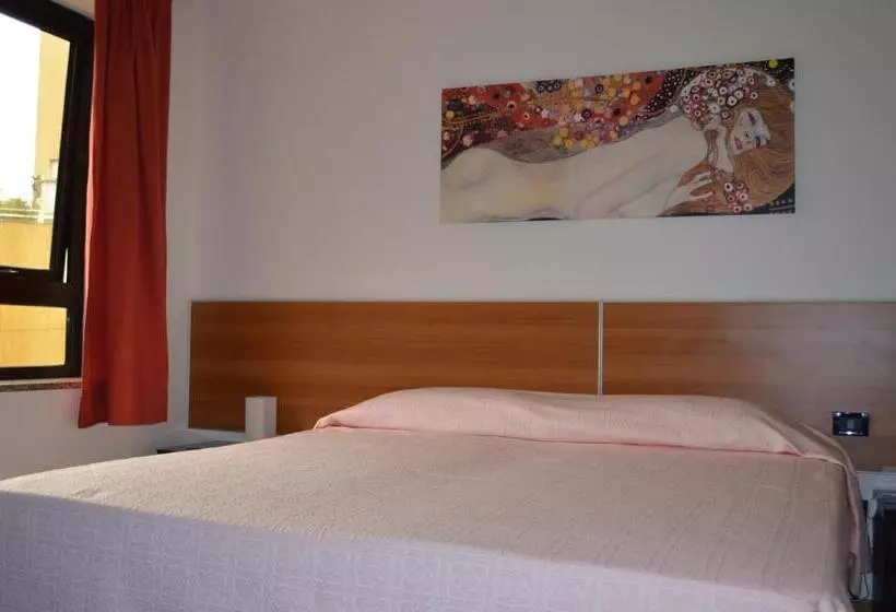 اتاق استاندارد سه نفره, Adria