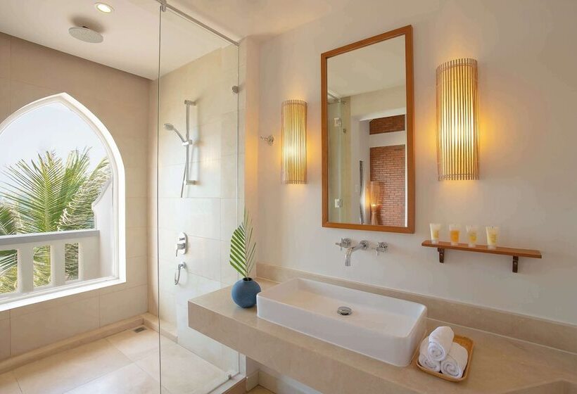 Familie Studio, Avani Quy Nhon Resort