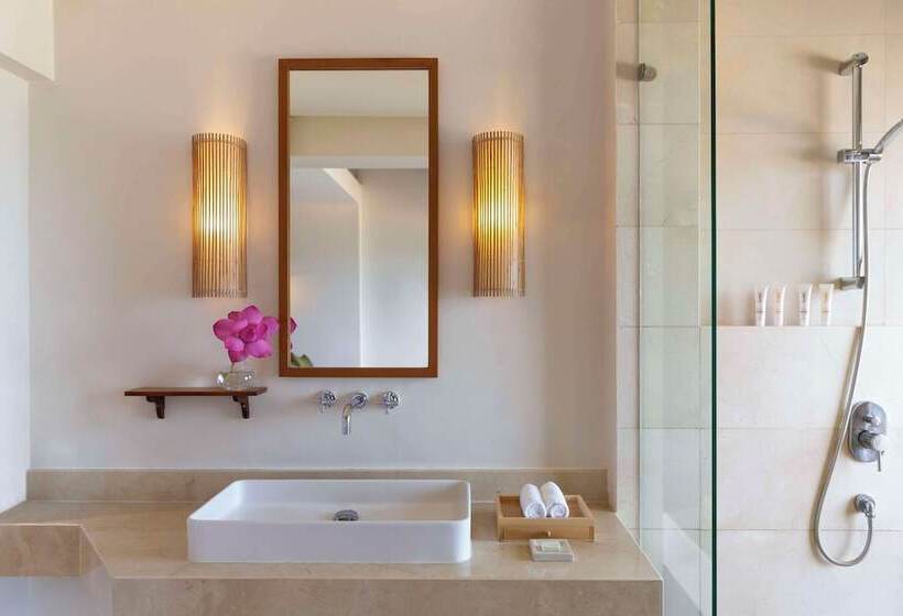 Familie Studio, Avani Quy Nhon Resort