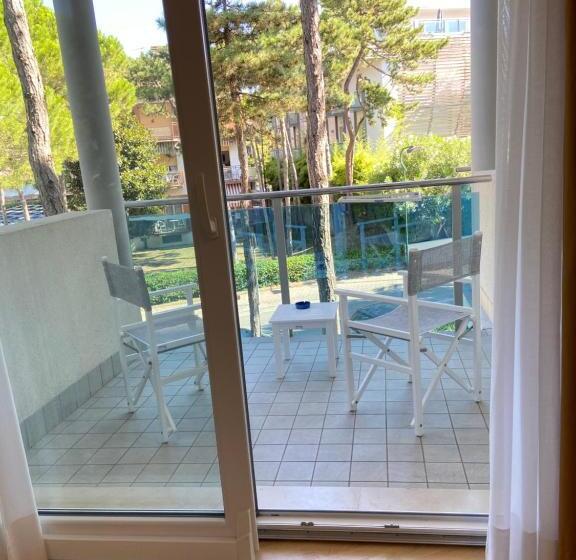 디럭스 룸, Bellevue