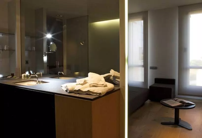 اتاق استاندارد, Blu Hotel Almansa
