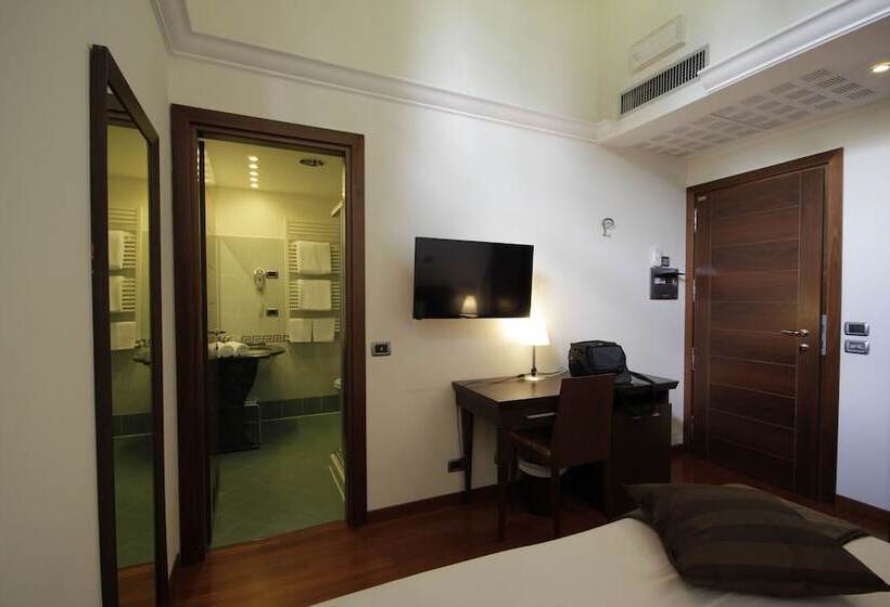 غرفة قياسية, Country Hotel Castelbarco