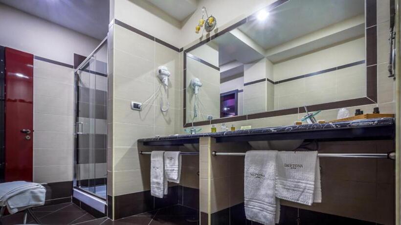 غرفة قياسية, Daytona Palace