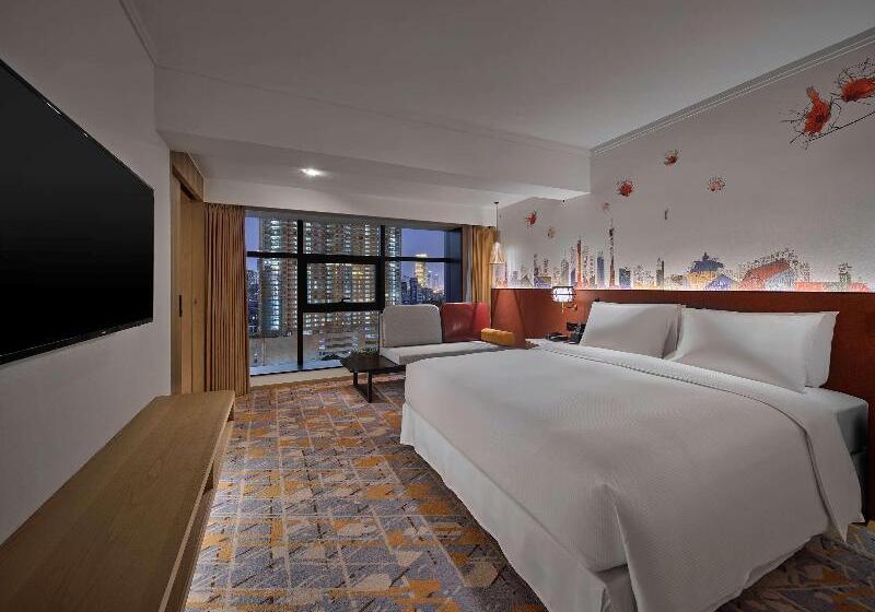 Deluxe Suite King Bed, Hilton Garden Inn Guangzhou Tianhe