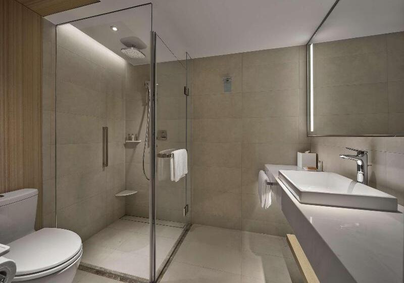 اتاق استاندارد با تخت بزرگ, Hilton Garden Inn Guangzhou Tianhe