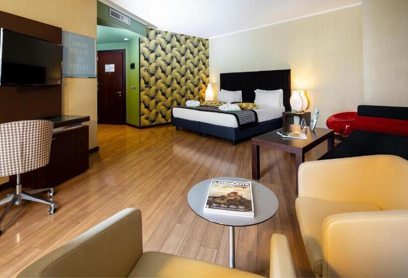 غرفة عائلية, Holiday Inn Turin Corso Francia, An Ihg