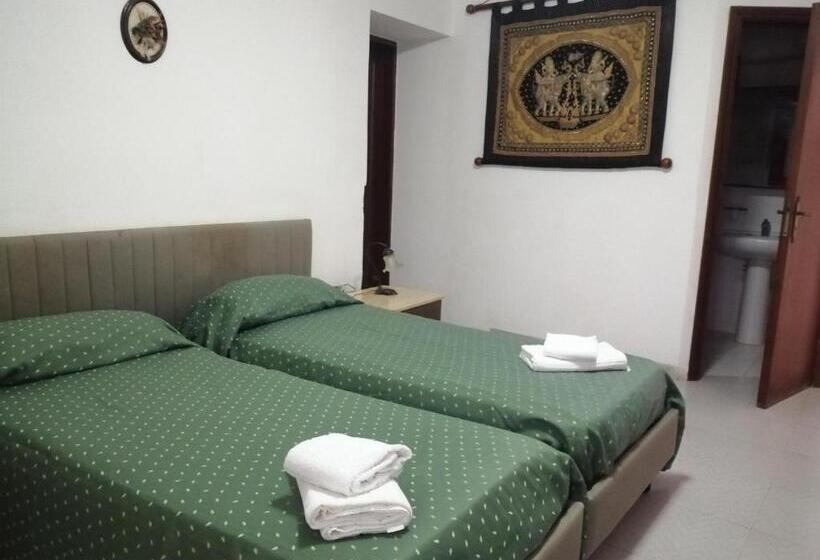 דירת חדר, Holiday Residence