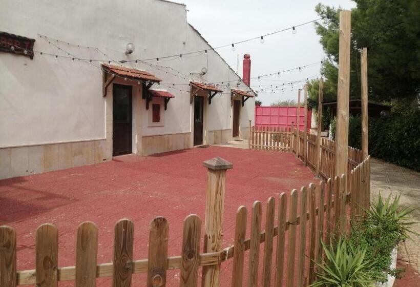 דירת חדר, Holiday Residence