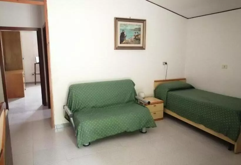 آپارتمان 3 خوابه, Holiday Residence