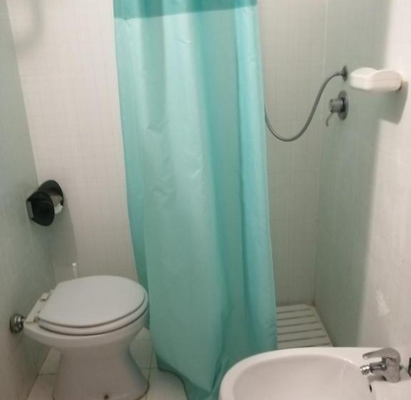 דירת שלושה חדרים, Holiday Residence