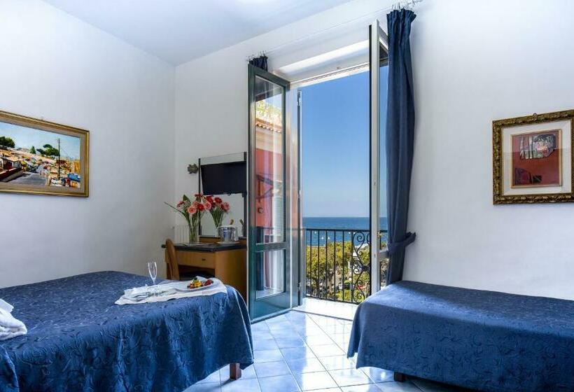 Triple Room Sea View, Il Faro