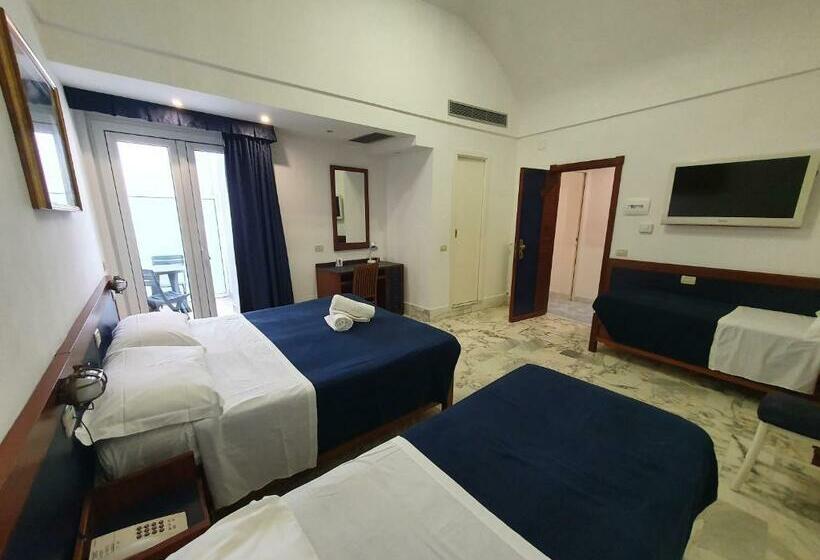 클래식 4인 룸, Il Faro