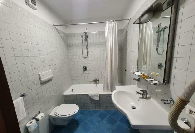 オーシャンビューファミリールーム, Il Faro