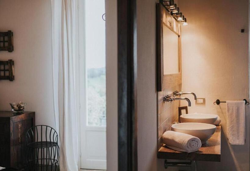 סוויטה, La Villa