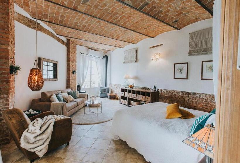 Полулюкс, La Villa