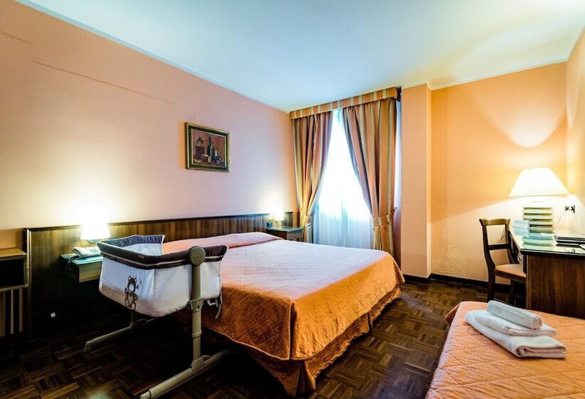 اتاق استاندارد, Lucrezia Borgia