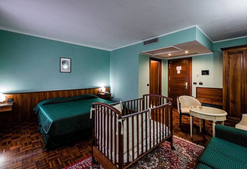 اتاق استاندارد, Lucrezia Borgia