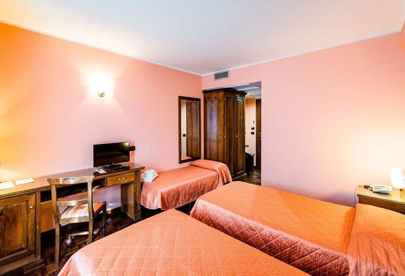 اتاق استاندارد سه نفره, Lucrezia Borgia